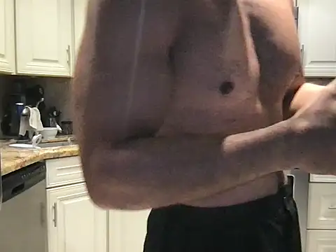 BigGuyMuscle online show from January 24, 6:25 pm