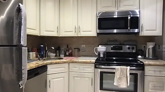 BigGuyMuscle online show from December 22, 8:06 pm