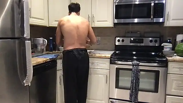 BigGuyMuscle online show from January 9, 7:37 pm