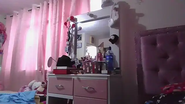 annarose19 online show from February 12, 10:48 pm