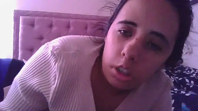 annarose19 online show from October 15, 7:03 pm