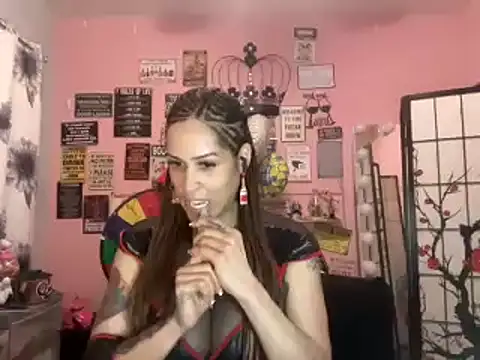 latinacubana online show from January 11, 4:16 am