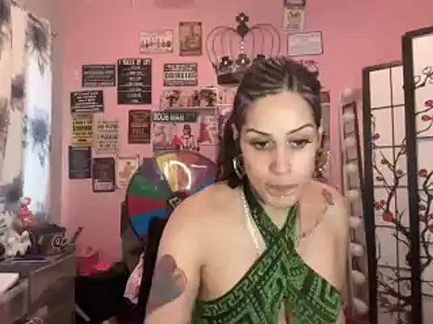 latinacubana online show from January 12, 8:36 pm