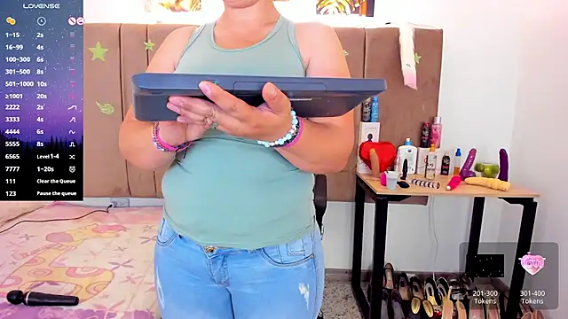 Zaly mature online show from December 27, 2:14 am