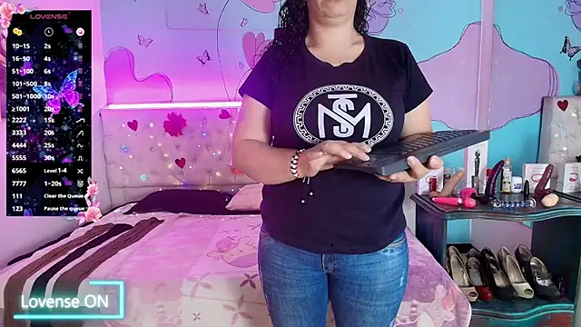 Zaly mature online show from June 16, 10:01 pm
