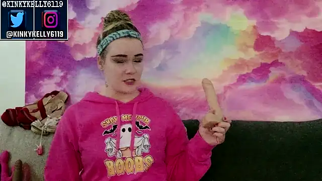 Kellylynn69 online show from October 14, 11:05 pm