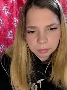 Zuli Kiska online show from October 20, 11:10 am