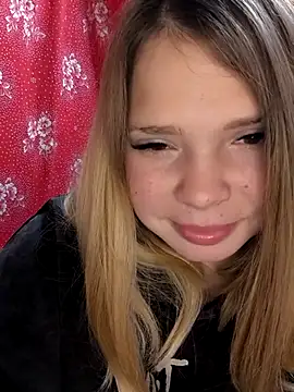 Zuli Kiska online show from October 30, 8:42 pm