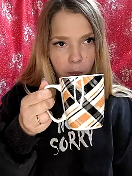 Zuli Kiska online show from November 1, 9:17 pm