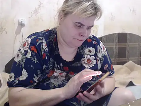 Snapshot of Ameliabusty chatting on February 8, 7:37 am Ameliabusty online show from February 8, 7:37 am