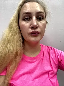 YourBlondee online show from December 2, 3:26 am