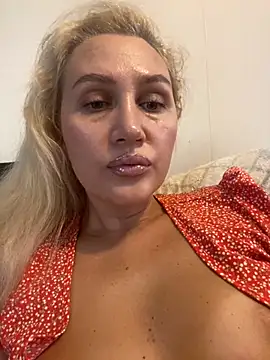 YourBlondee online show from September 22, 2:35 am