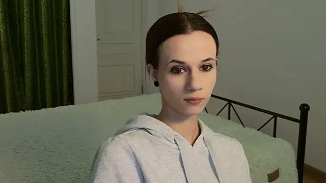 ItsAlisia online show from September 28, 5:46 am