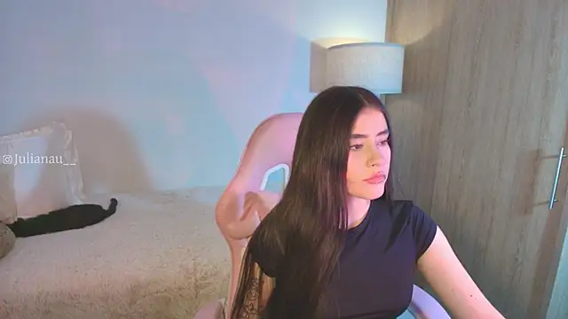 Snapshot of iriswest_ chatting on November 12, 12:00 am iriswest online show from November 12, 12:00 am