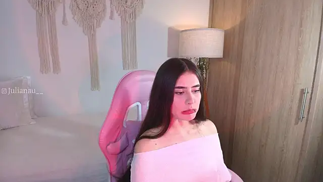 Snapshot of iriswest_ chatting on November 22, 11:59 pm iriswest online show from November 22, 11:59 pm