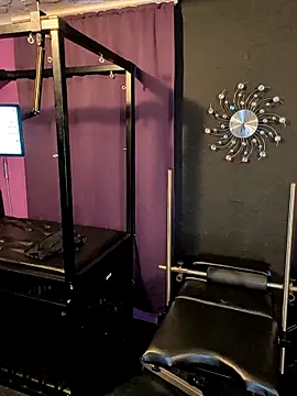 beauty-of-pain online show from March 22, 4:32 pm