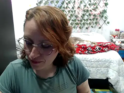 kittykalor09 online show from February 15, 3:25 am