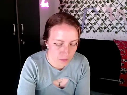 Snapshot of kittykalor09 chatting on April 1, 3:31 pm kittykalor09 online show from April 1, 3:31 pm