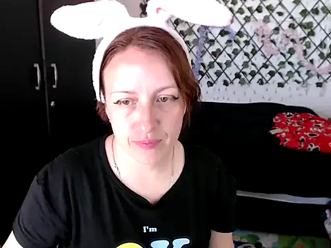 Snapshot of kittykalor09 chatting on April 5, 4:37 pm kittykalor09 online show from April 5, 4:37 pm