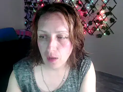 Snapshot of kittykalor09 chatting on May 13, 2:09 am kittykalor09 online show from May 13, 2:09 am