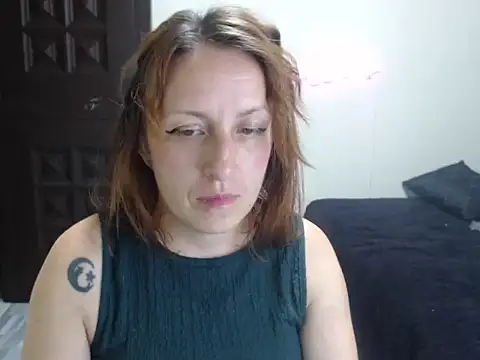 Snapshot of kittykalor09 chatting on June 19, 2:05 am kittykalor09 online show from June 19, 2:05 am