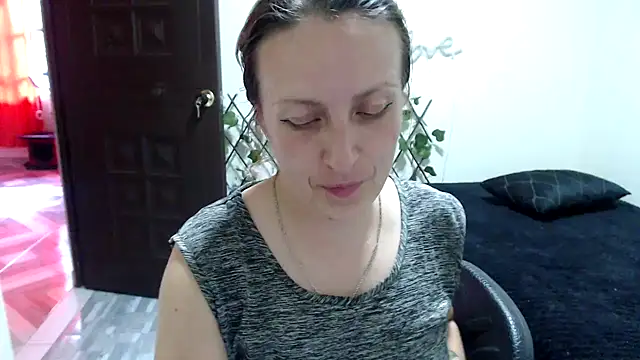 Snapshot of kittykalor09 chatting on June 28, 9:10 pm kittykalor09 online show from June 28, 9:10 pm