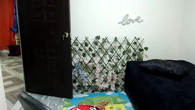 Snapshot of kittykalor09 chatting on July 26, 11:11 pm kittykalor09 online show from July 26, 11:11 pm