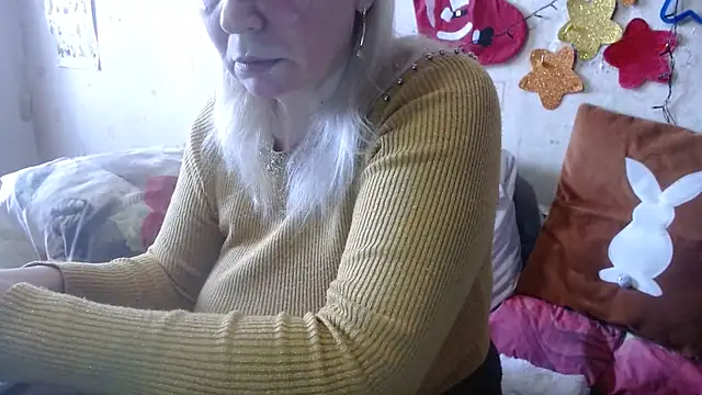 QueenLana online show from January 15, 10:27 am