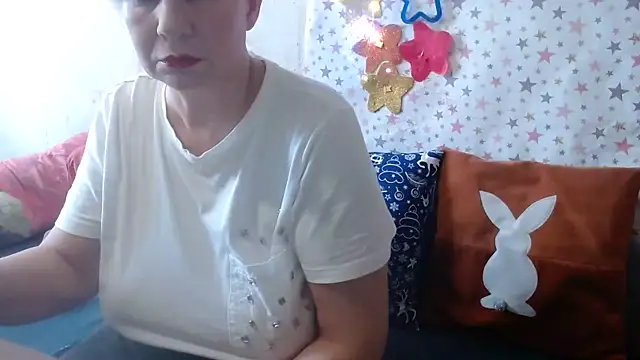 Snapshot of QueenLana chatting on February 25, 11:42 am QueenLana online show from February 25, 11:42 am