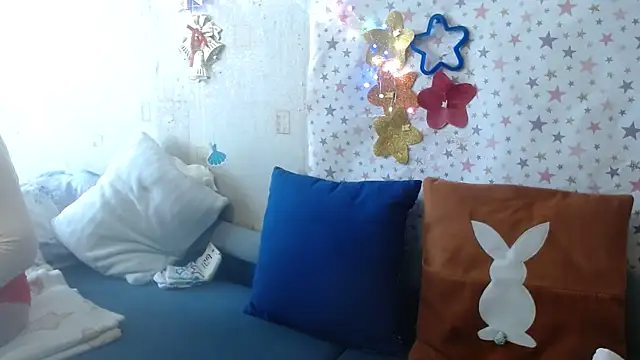 Snapshot of QueenLana chatting on March 15, 9:15 am QueenLana online show from March 15, 9:15 am