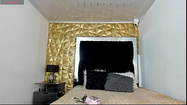 danaythamara1 online show from March 10, 9:07 pm