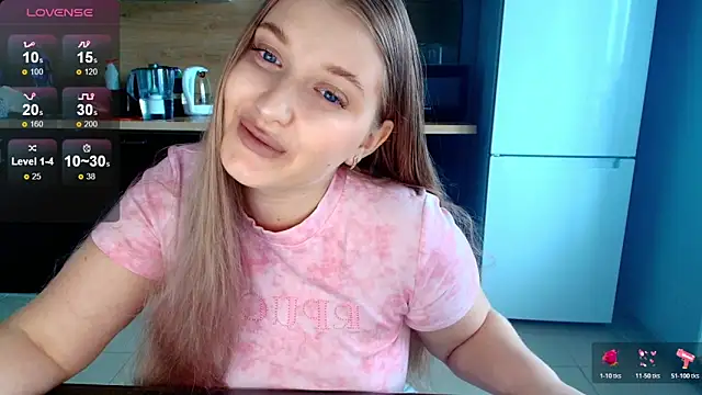 Snapshot of Adr1ana_ chatting on April 7, 8:15 am Adr1ana online show from April 7, 8:15 am