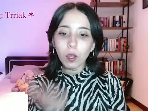 Snapshot of babyluna_8_8 chatting on April 10, 10:14 pm babyluna 8 8 online show from April 10, 10:14 pm