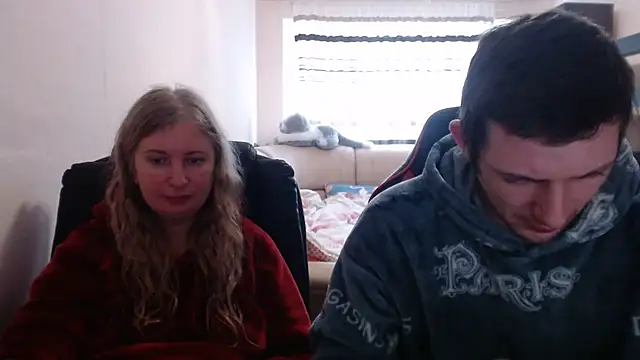 PeterAndJen online show from February 15, 10:33 am