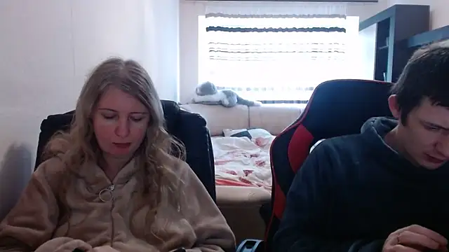PeterAndJen online show from February 19, 10:56 am
