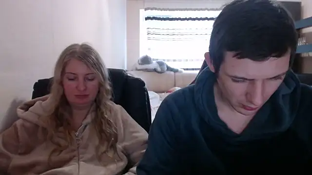 PeterAndJen online show from February 20, 1:08 pm