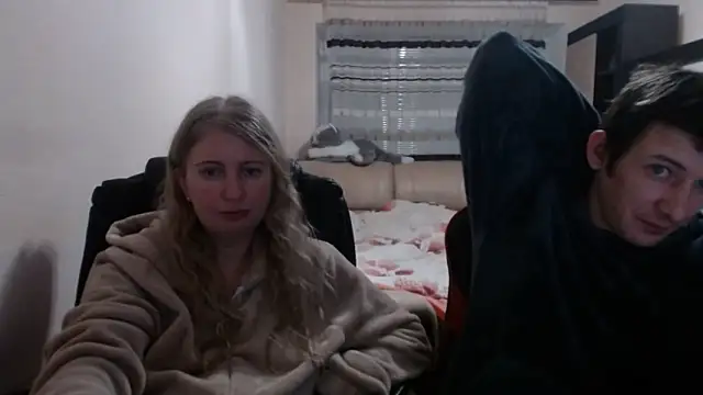 PeterAndJen online show from February 20, 7:19 pm