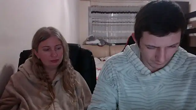 PeterAndJen online show from February 22, 4:30 pm
