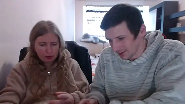 PeterAndJen online show from February 23, 1:10 pm