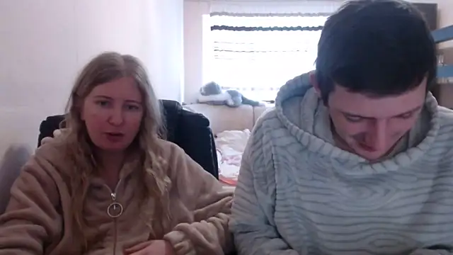 PeterAndJen online show from February 24, 10:37 am