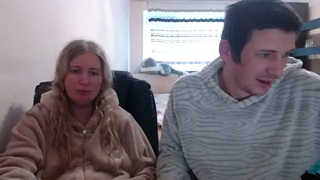 PeterAndJen online show from February 24, 2:15 pm