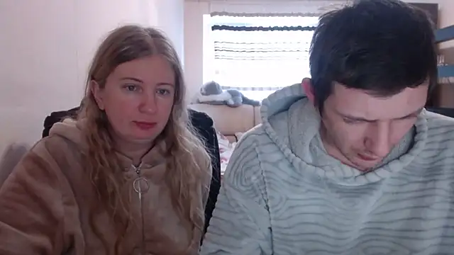 PeterAndJen online show from February 25, 6:58 am