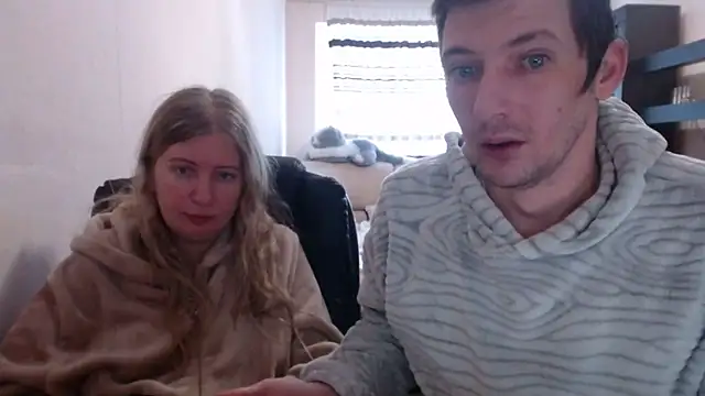 PeterAndJen online show from February 25, 2:33 pm