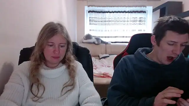 PeterAndJen online show from February 28, 7:15 am