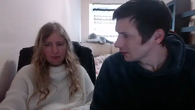 PeterAndJen online show from March 2, 4:42 pm