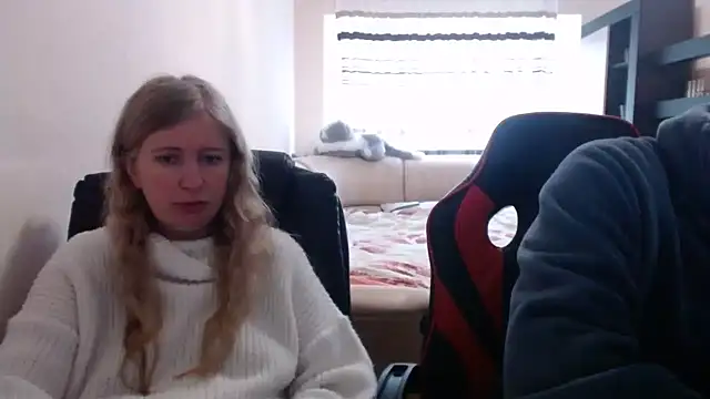 PeterAndJen online show from March 4, 8:46 am