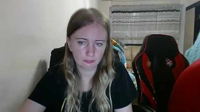 PeterAndJen online show from September 22, 7:49 pm