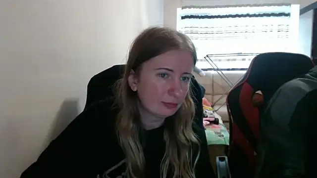 PeterAndJen online show from October 11, 8:24 am