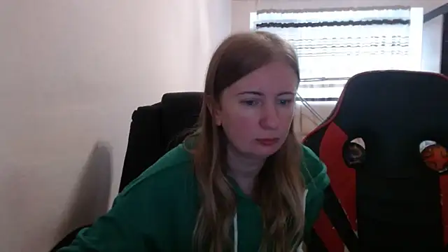 PeterAndJen online show from October 20, 6:25 am