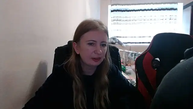 PeterAndJen online show from October 28, 7:12 am